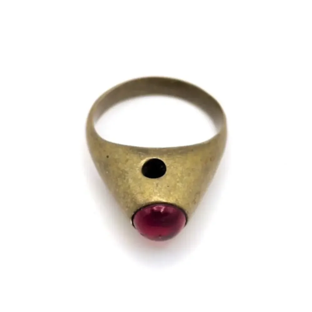 Antique Vintage Stanhope Pinky Ring Gold Tone Red Cabochon Size 4.5 *NO IMAGE*